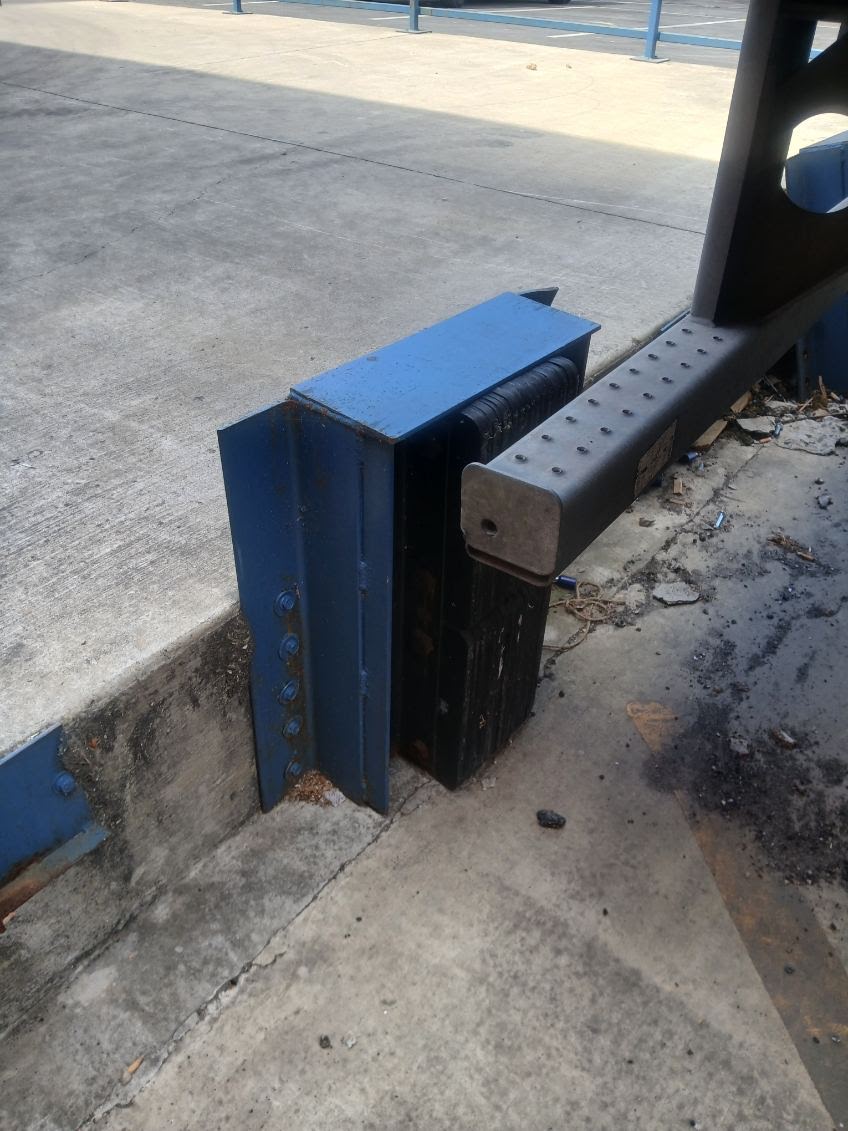 Loading Dock project photo 35