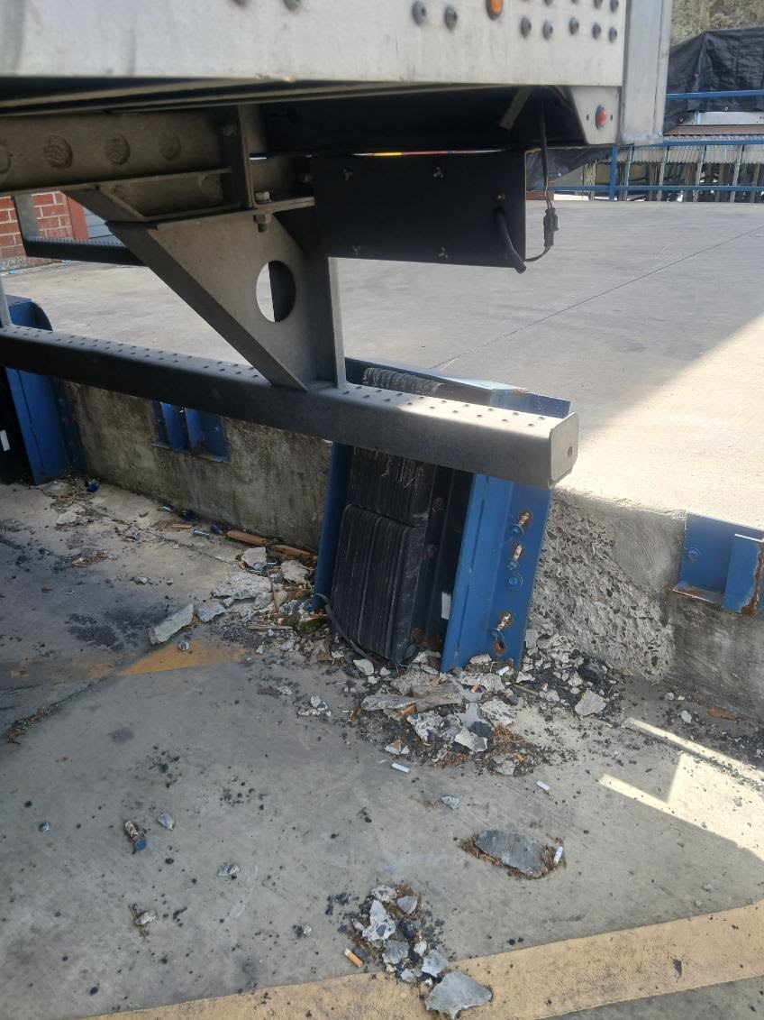 Loading Dock project photo 38
