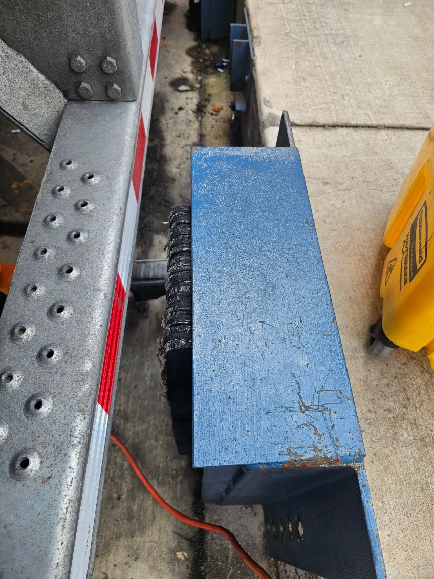 Loading Dock project photo 44
